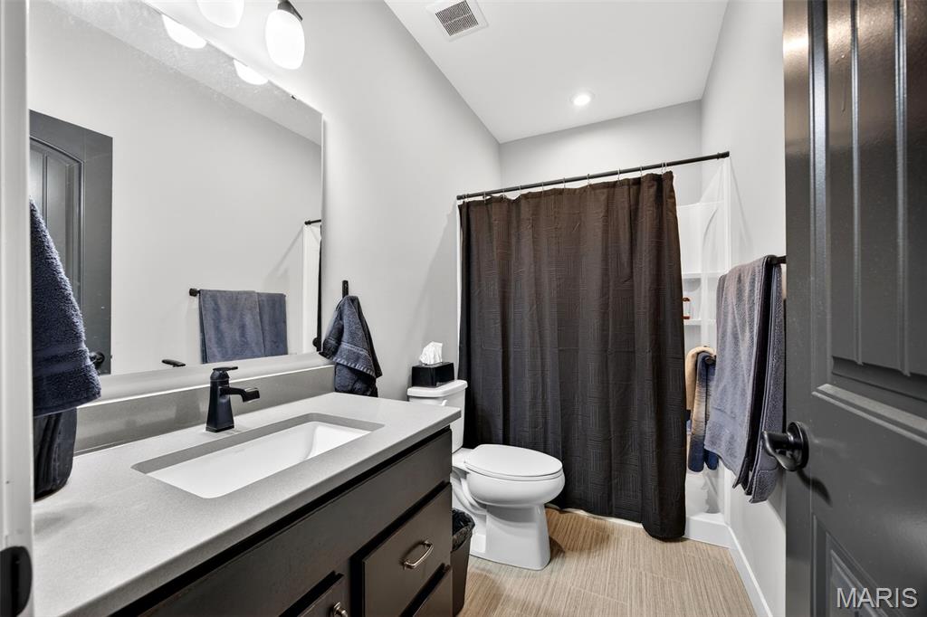 Streets Of Caledonia #4 - Residential