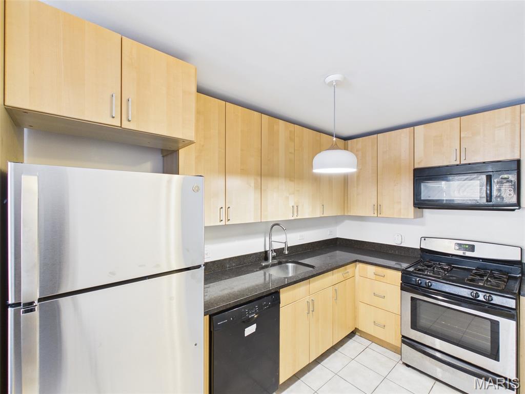 Blu Condos - Residential Lease