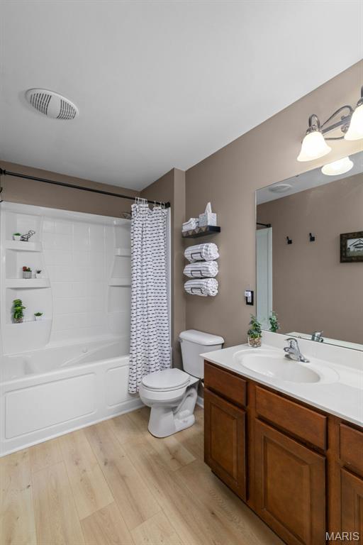 Countryshire #11 - Residential