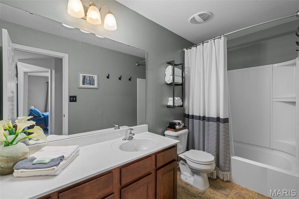 Countryshire #11 - Residential