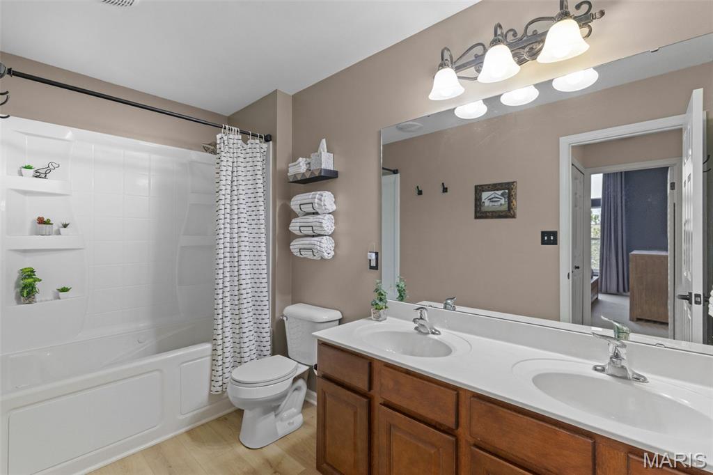 Countryshire #11 - Residential