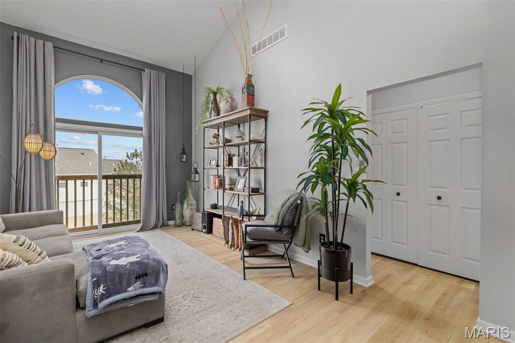 Countryshire #11 - Residential