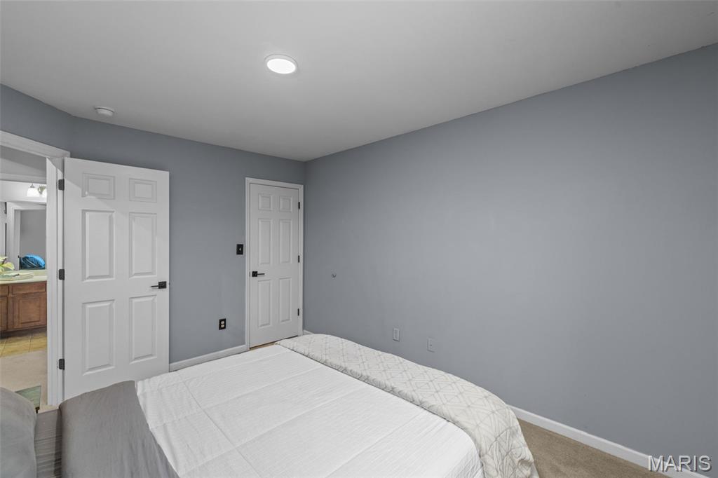 Countryshire #11 - Residential