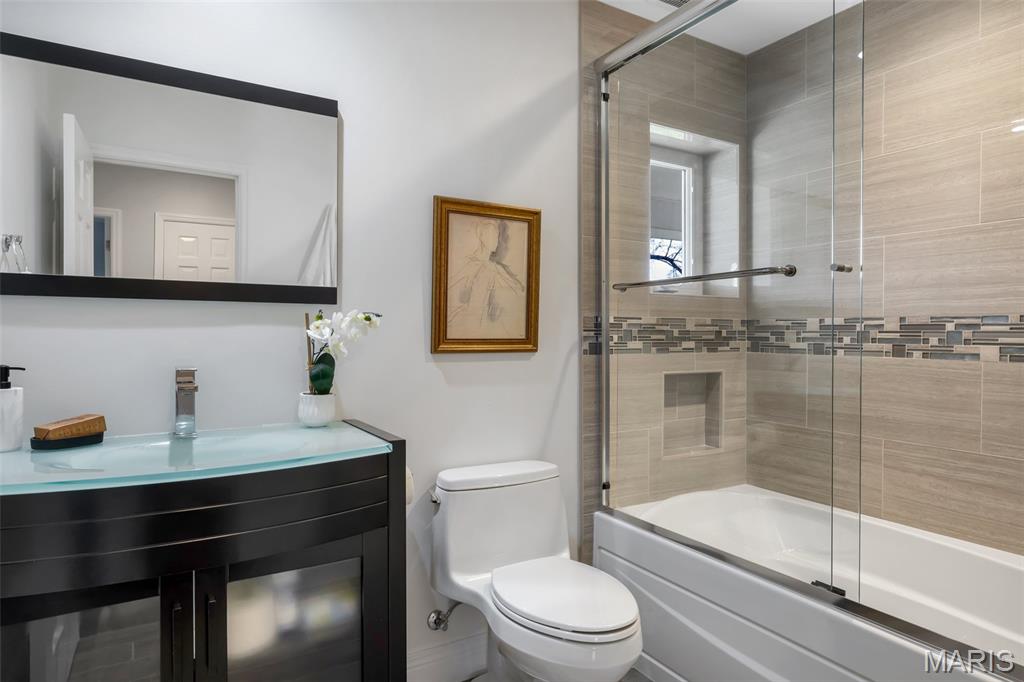 Meadowbrook Country Club Estates - Residential