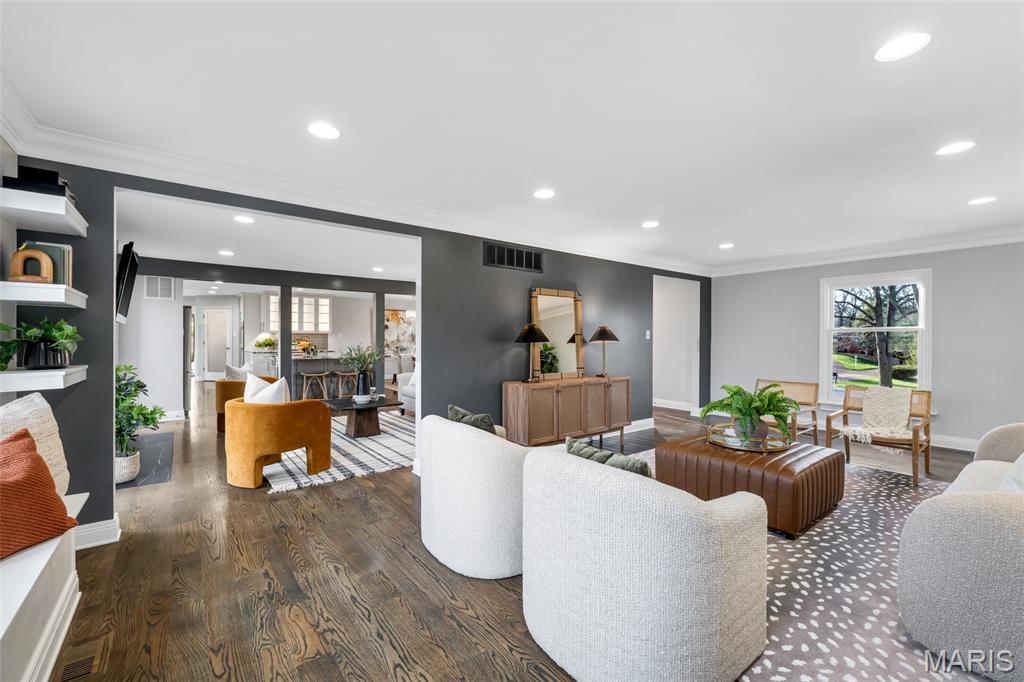 Meadowbrook Country Club Estates - Residential