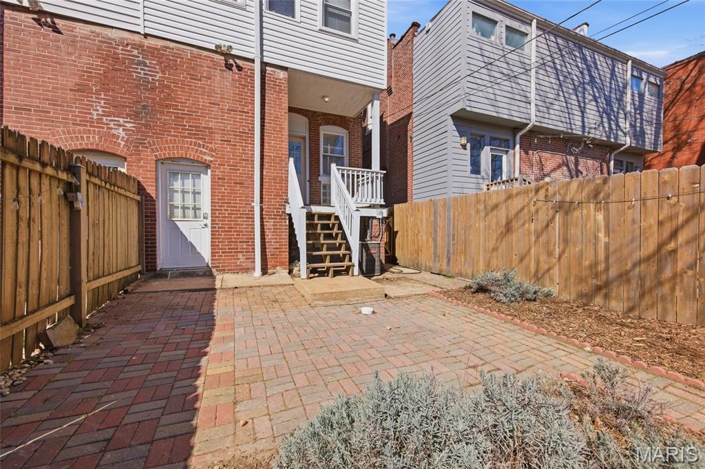 2320-2322 Louisiana Ave Township - Residential