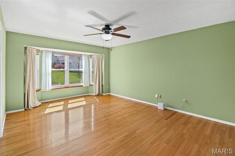 Tiny photo for 804 Shady Ridge Court, St Louis, MO 63125 (MLS # 26018598)