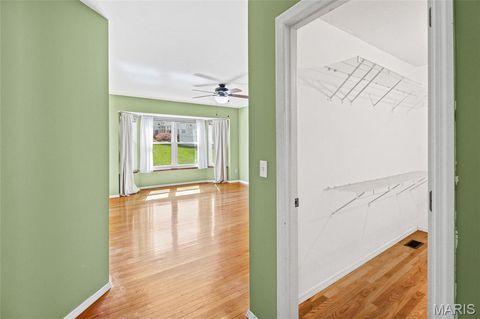 Tiny photo for 804 Shady Ridge Court, St Louis, MO 63125 (MLS # 26018598)