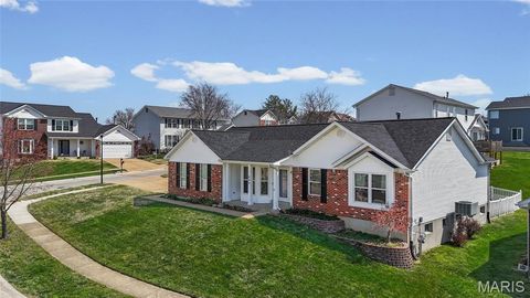 Tiny photo for 804 Shady Ridge Court, St Louis, MO 63125 (MLS # 26018598)