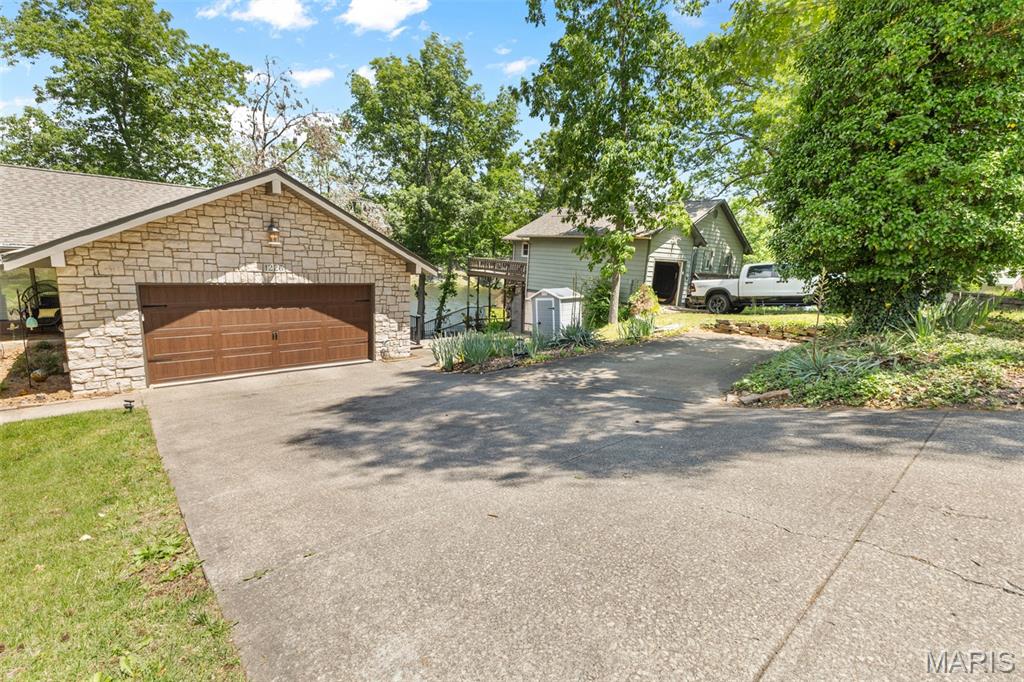 Deer Run Estate - Residential