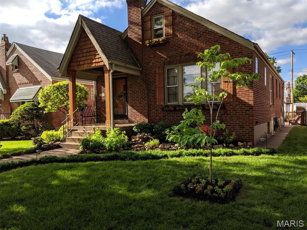 Photo of 5821 Oleatha Avenue, St Louis, MO 63139 (MLS # 26019665)