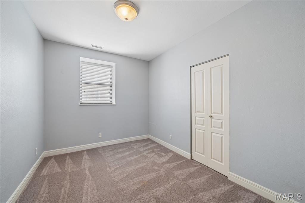 Del-Clara Condo - Residential