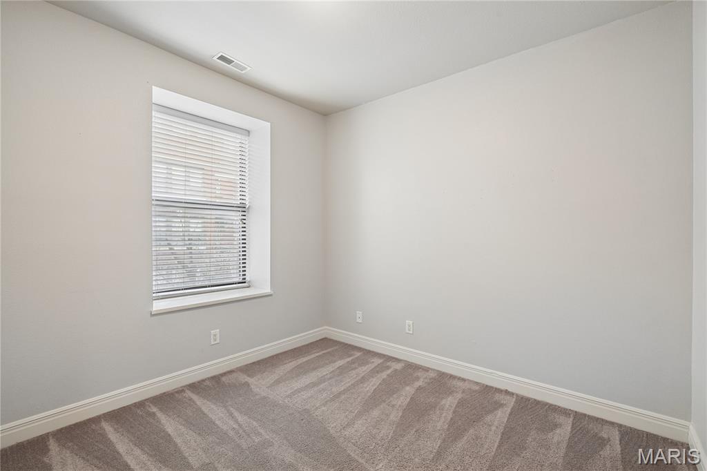 Del-Clara Condo - Residential