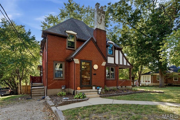 Photo 1 of 56 — 324 W 6th Street, Washington, MO 63090