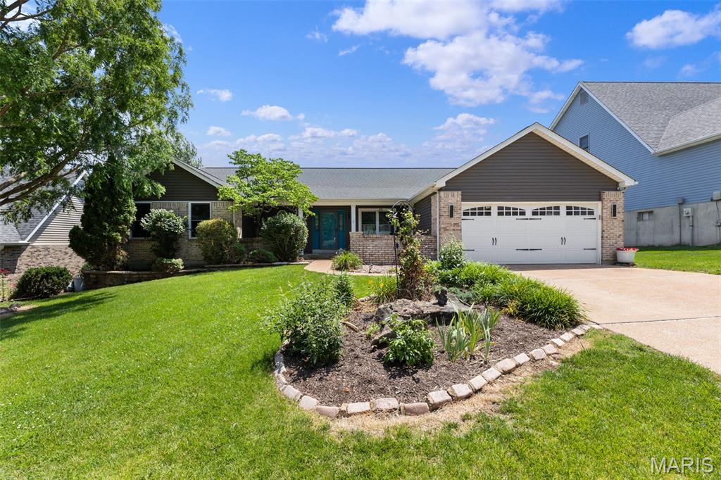 Photo of 1353 Montevale Court, Fenton, MO 63026 (MLS # 26037044)