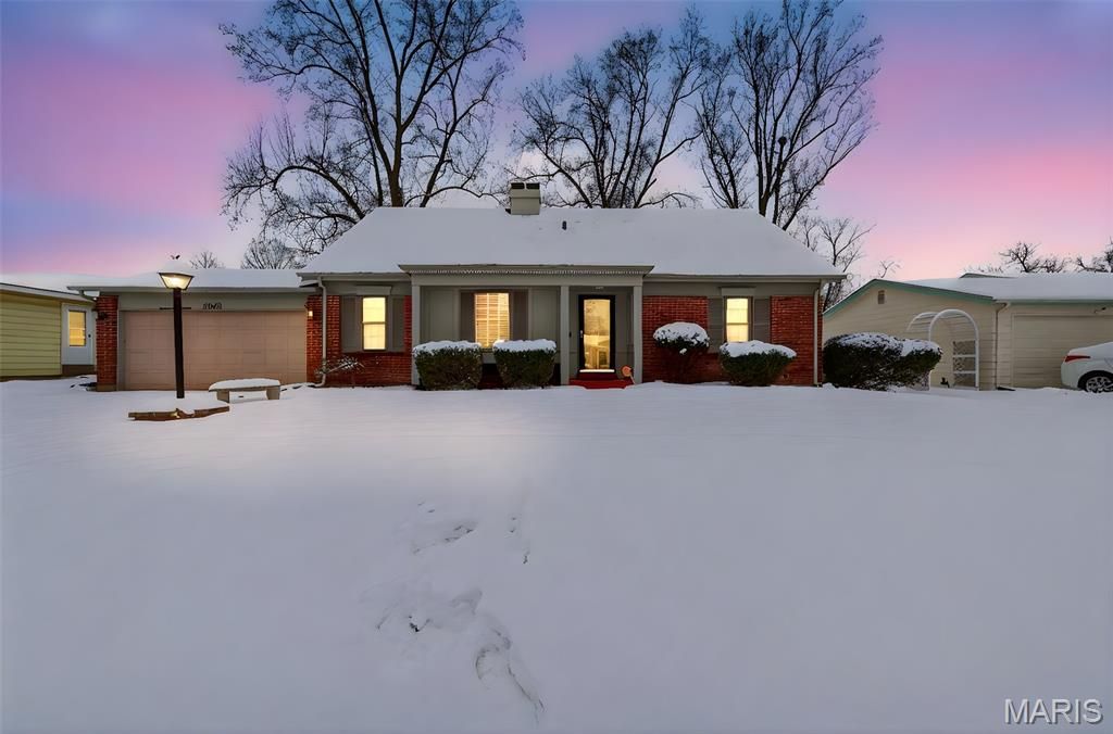 Photo of 2042 Shoreham Drive, Florissant, MO 63033 (MLS # 25078925)