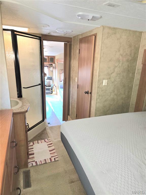 Goose Creek Sub - Land