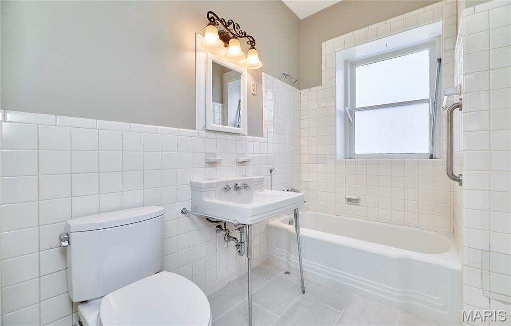 ABC Condominiums - Residential Lease