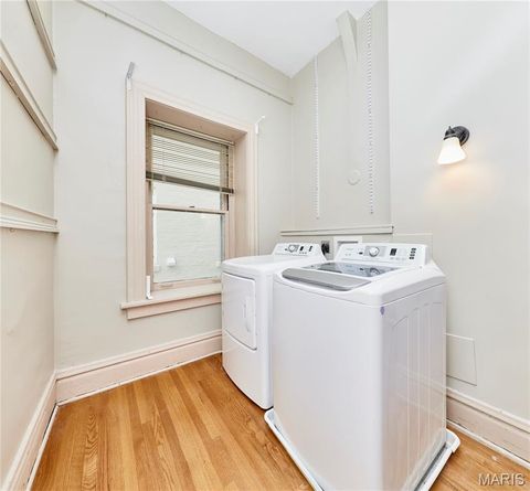 Tiny photo for 10 N Kingshighway Boulevard #2CS, St Louis, MO 63108 (MLS # 26030248)