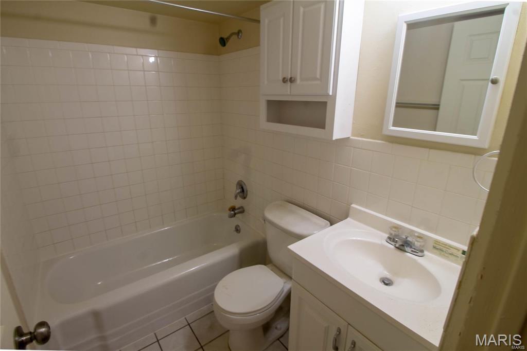 St Louis, Missouri 63114, United States, 1 Bedroom Bedrooms, ,1 BathroomBathrooms,Residential,Active,148327