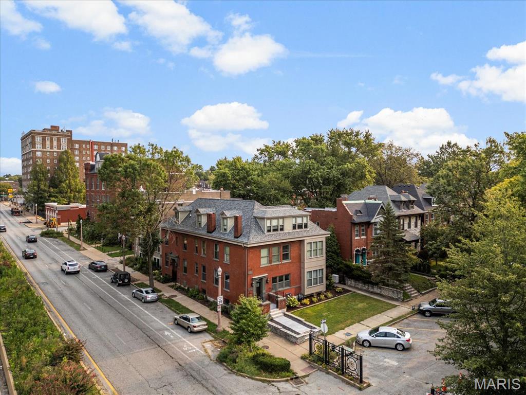 Halliday Place Condos - Residential