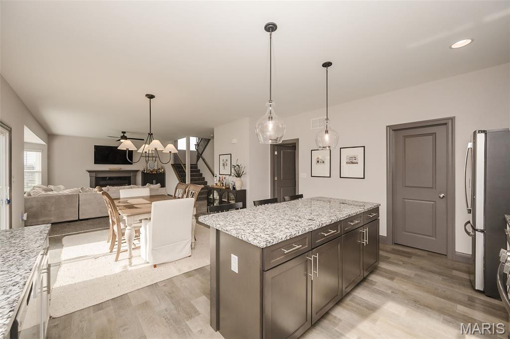 Majestic Lakes - Residential