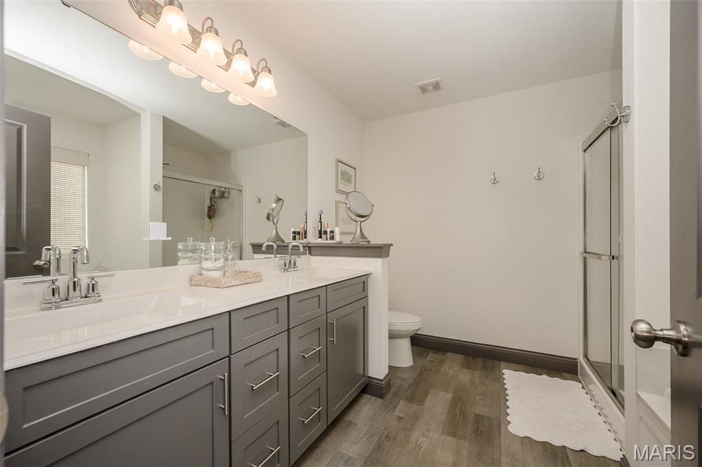 Majestic Lakes - Residential