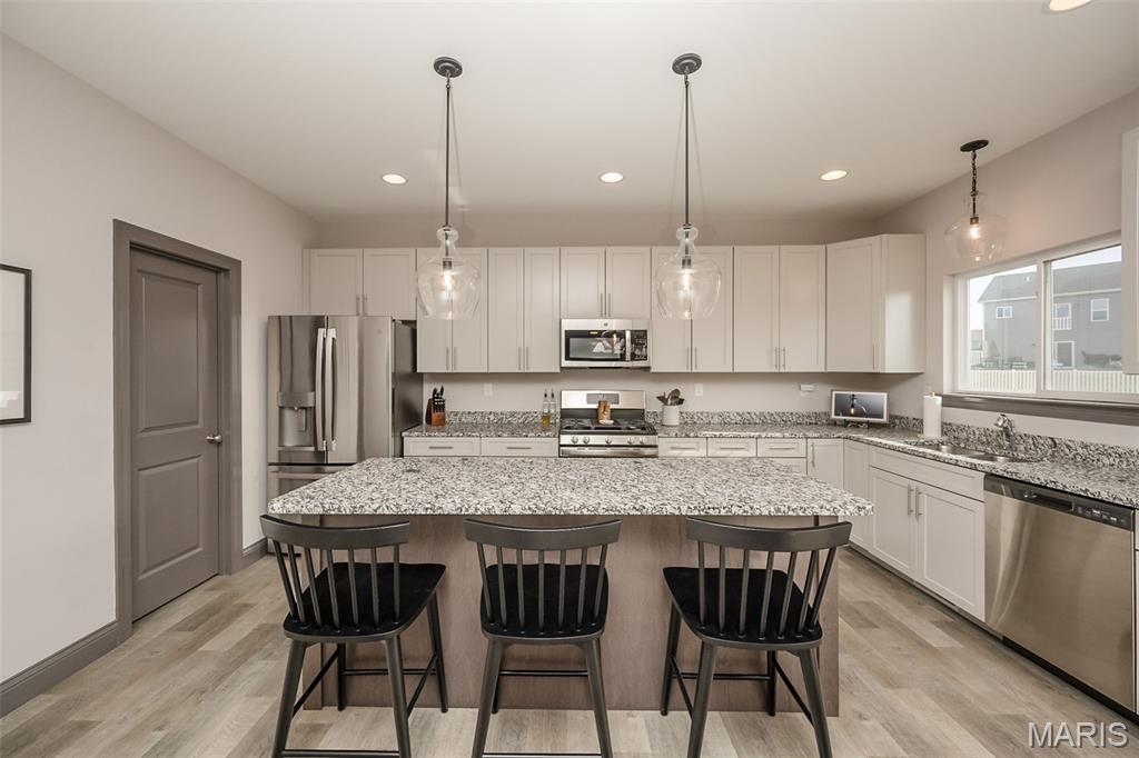 Majestic Lakes - Residential