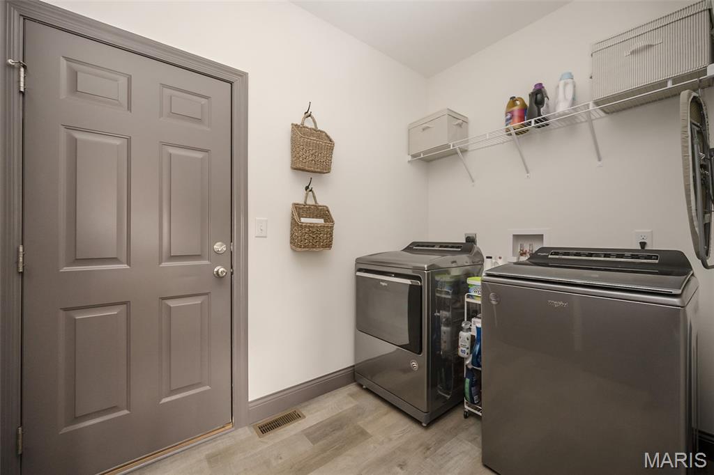 Majestic Lakes - Residential