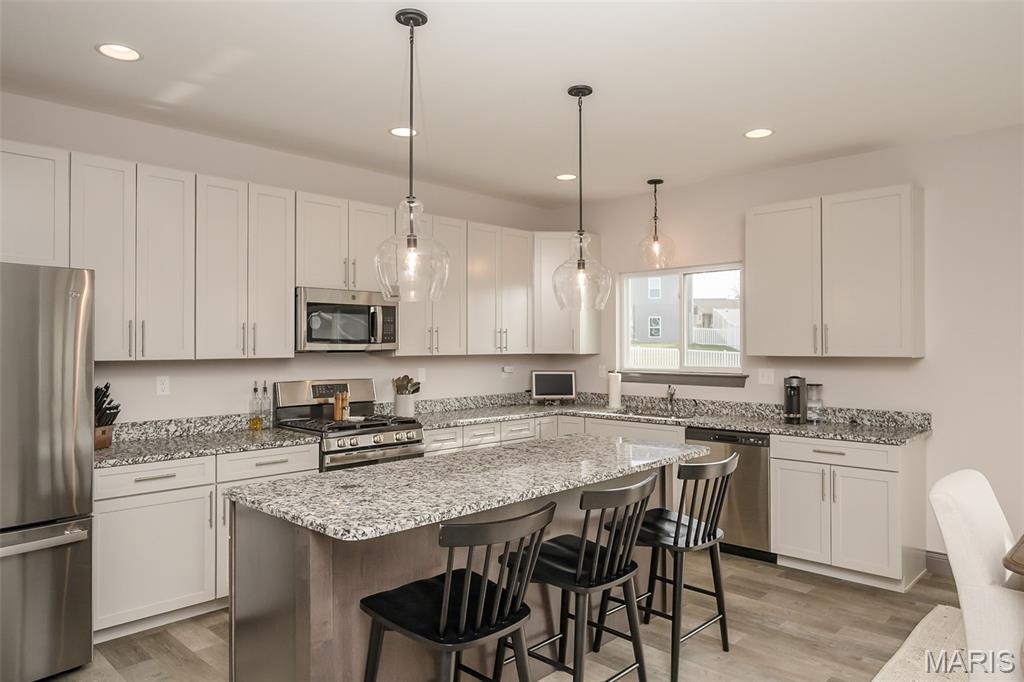 Majestic Lakes - Residential