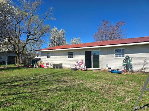 Tiny photo for 21850 S Sue Drive, Malden, MO 63863 (MLS # 26015443)