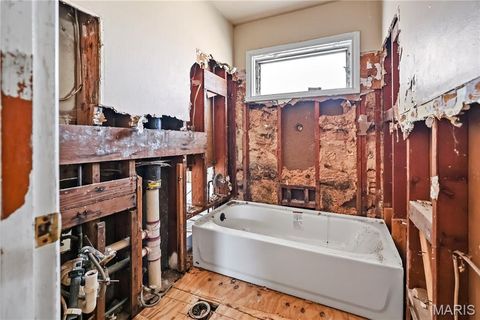 Tiny photo for 10605 Dunkeld Circle, St Louis, MO 63137 (MLS # 26005868)