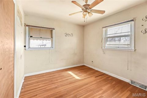 Tiny photo for 10605 Dunkeld Circle, St Louis, MO 63137 (MLS # 26005868)