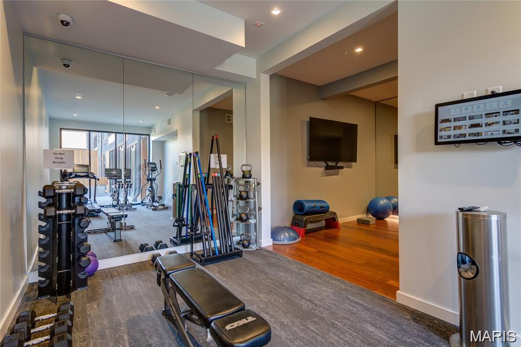 4101 Laclede Condo - Residential Lease