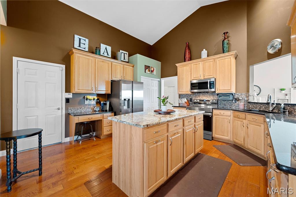 St Charles, Missouri 63301, United States, 4 Bedrooms Bedrooms, ,3 BathroomsBathrooms,Residential,Pending,149583