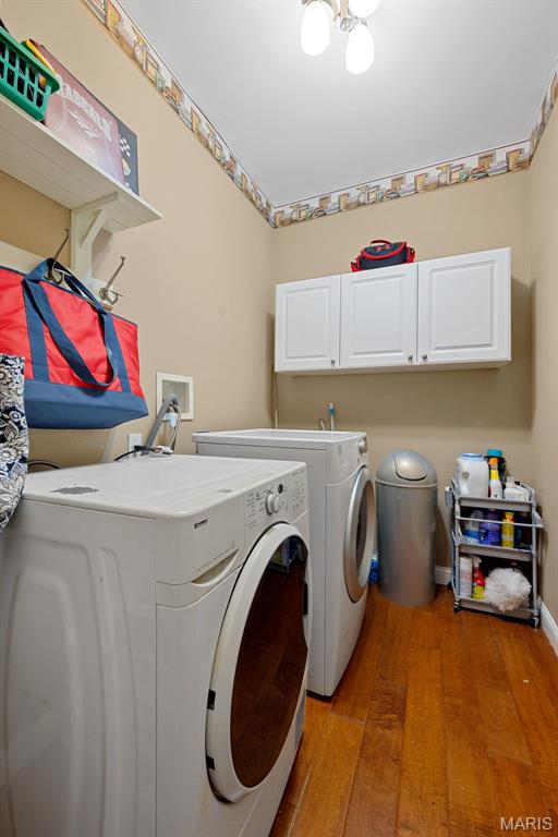 St Charles, Missouri 63301, United States, 4 Bedrooms Bedrooms, ,3 BathroomsBathrooms,Residential,Pending,149583