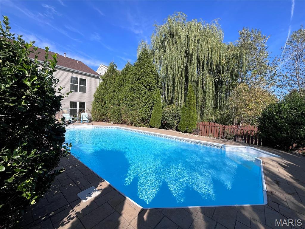 St Charles, Missouri 63301, United States, 4 Bedrooms Bedrooms, ,3 BathroomsBathrooms,Residential,Pending,149583