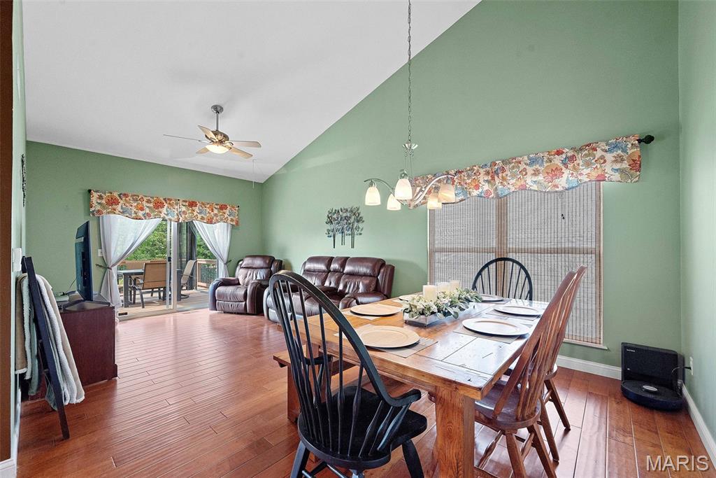 St Charles, Missouri 63301, United States, 4 Bedrooms Bedrooms, ,3 BathroomsBathrooms,Residential,Pending,149583