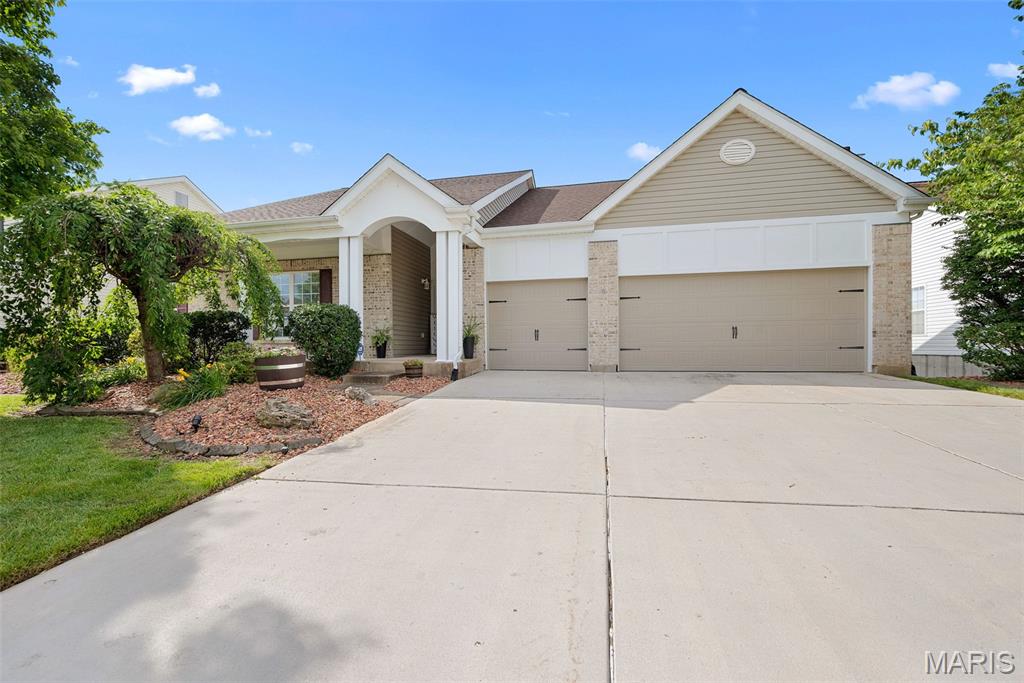 St Charles, Missouri 63301, United States, 4 Bedrooms Bedrooms, ,3 BathroomsBathrooms,Residential,Pending,149583