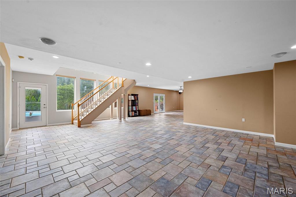 St Charles, Missouri 63301, United States, 4 Bedrooms Bedrooms, ,3 BathroomsBathrooms,Residential,Pending,149583