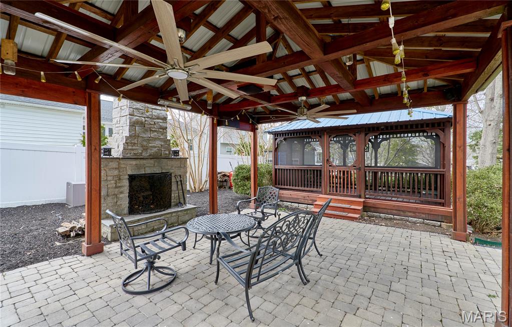 Manhattan Heights - Residential