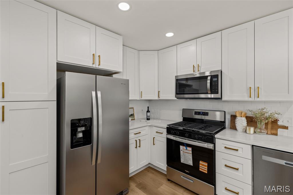 Kingspointe - Residential