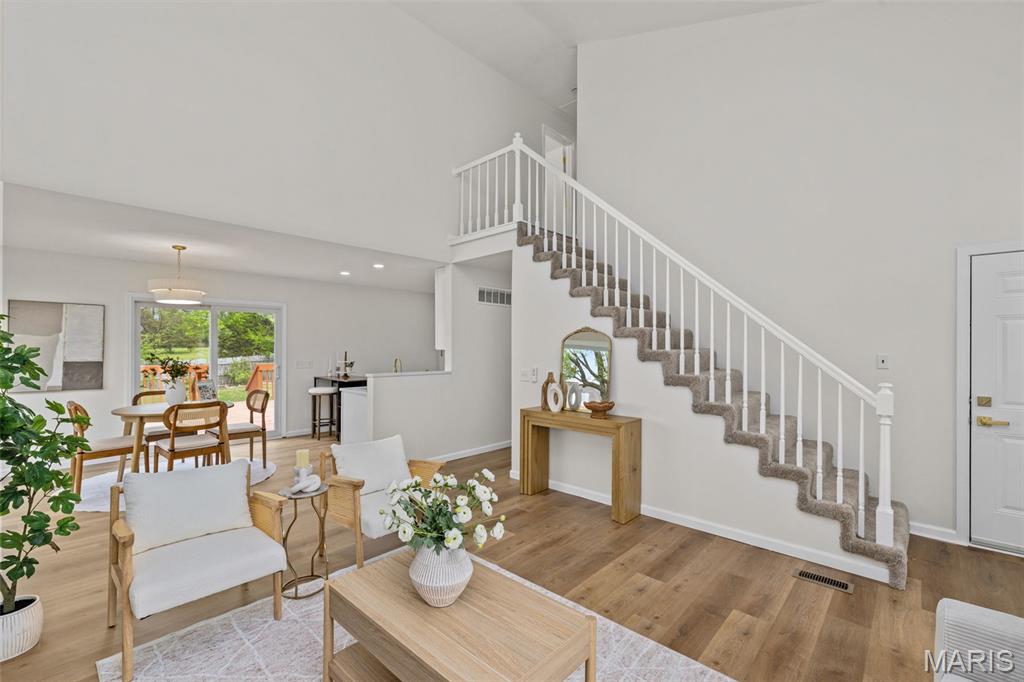 Kingspointe - Residential