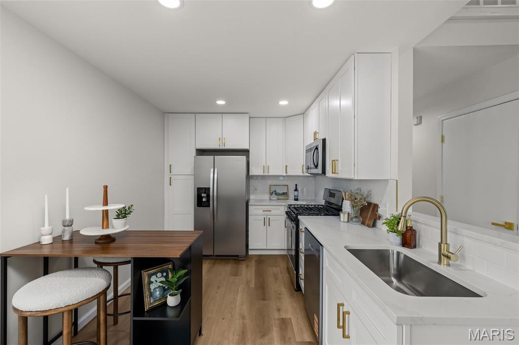 Kingspointe - Residential