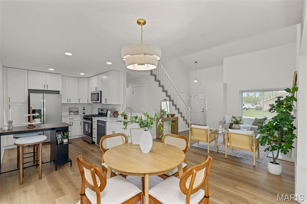 Kingspointe - Residential