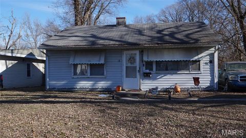 28 Louise Lane Cahokia IL 62206