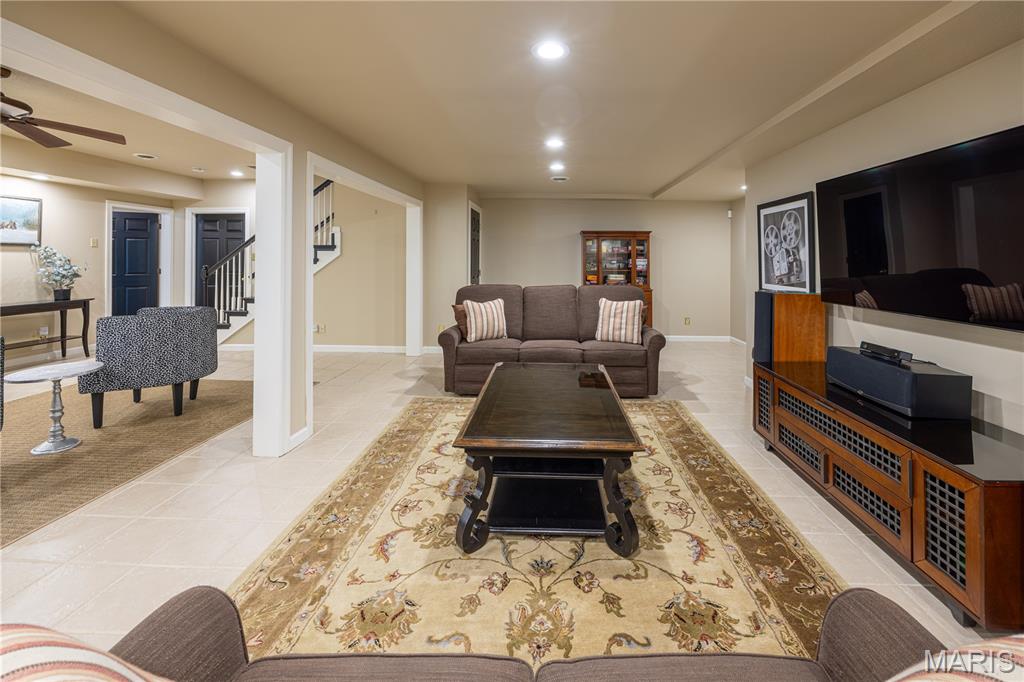 Summit Estate - Residential