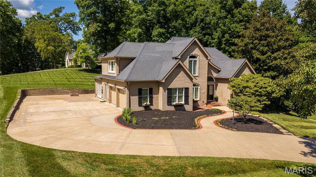 Summit Estate - Residential