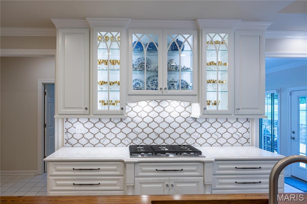 Summit Estate - Residential