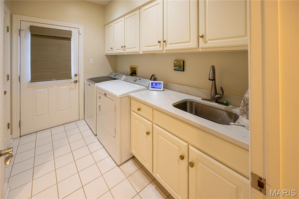 Summit Estate - Residential